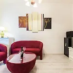 Apartment Forum 2Br Apartment In Old Town *